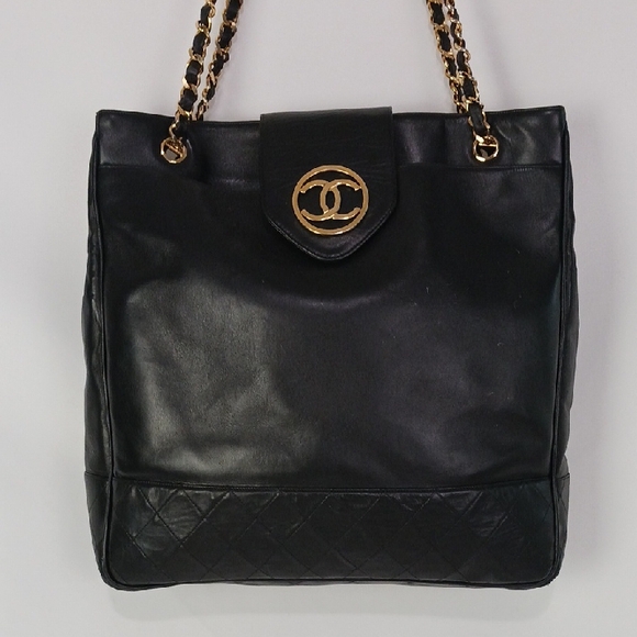 Chanel Large Tote Blk W Chain Strap. - Picture 1 of 14